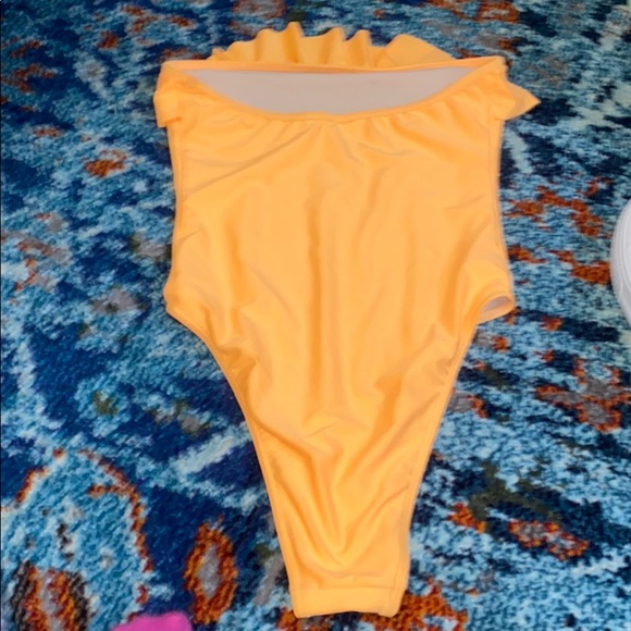 urban one piece - Picture 2 of 3